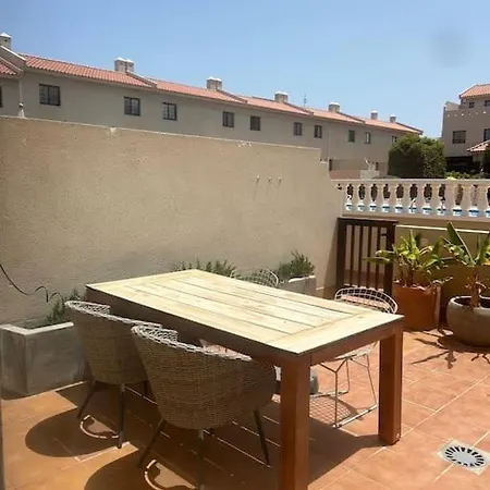 Pool House Mencey Vakantiehuis *